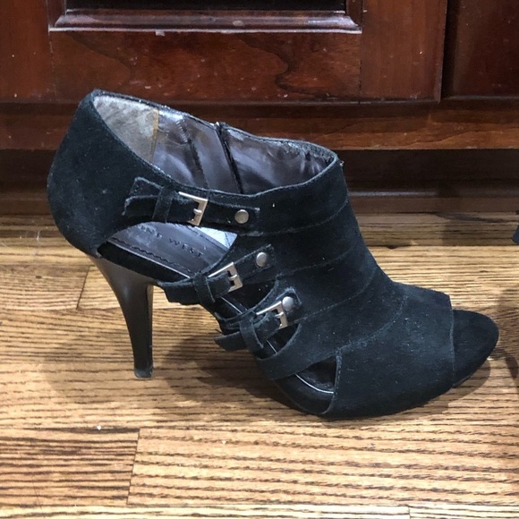 Nine West Suede Open Toe Black High Heel Ankle Bootie Sz 7.5 - Picture 6 of 11